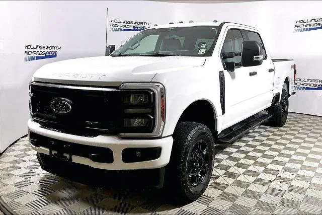 Used 2024 Oxford White Ford XL image 27
