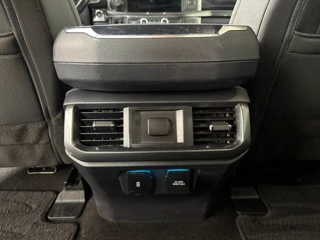 Certified Used 2022 White Metallic Ford XLT image 13