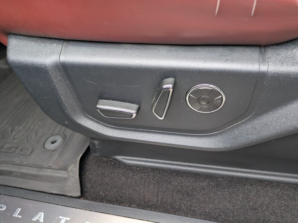 Used 2019 White Ford Platinum image 21