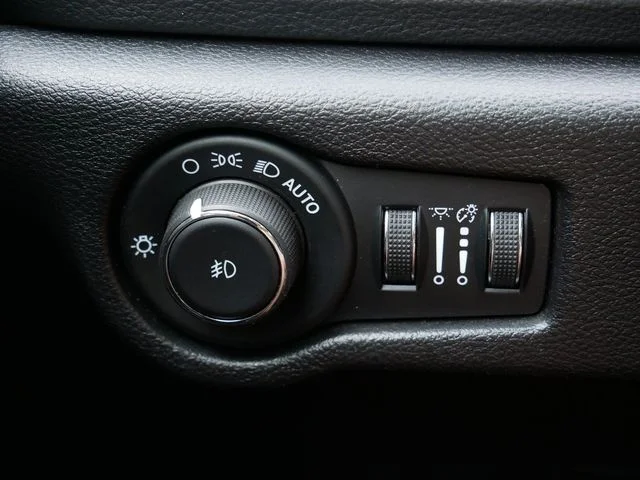 Used 2025 Diamond Black Chrysler Limited image 16
