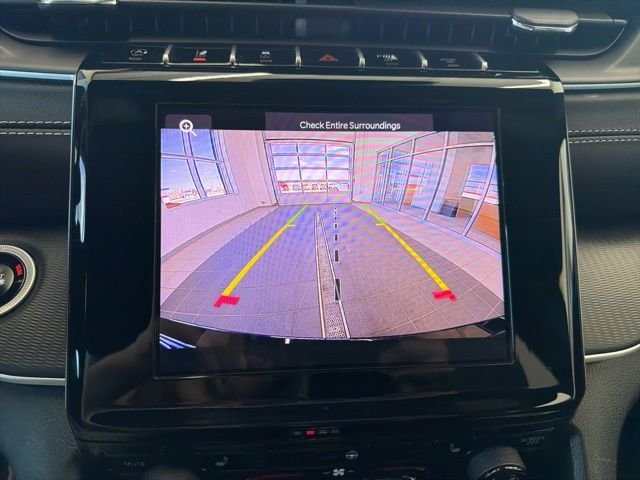 Used 2025 Black Jeep Altitude image 19
