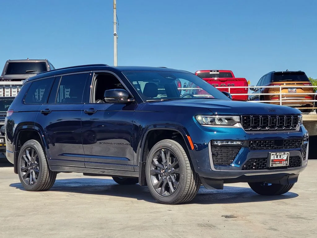 New 2026 Fathom Blue Pearl-Coat Exterior Paint Jeep Limited Reserve image 26