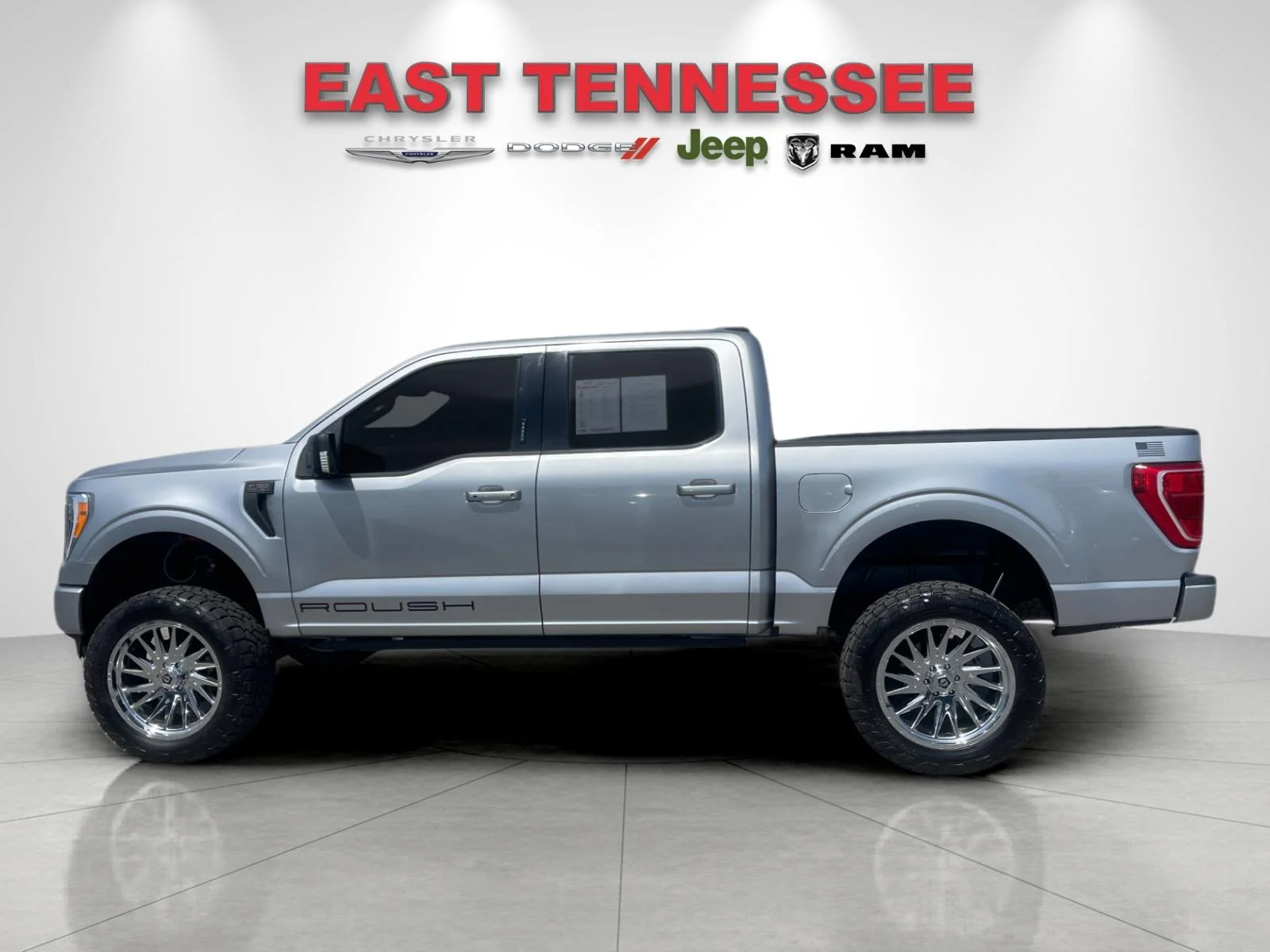 Used 2022 Silver Ford XLT image 6