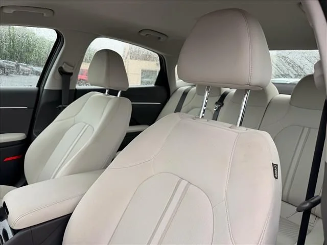 Used 2026 Black Hyundai SE image 9