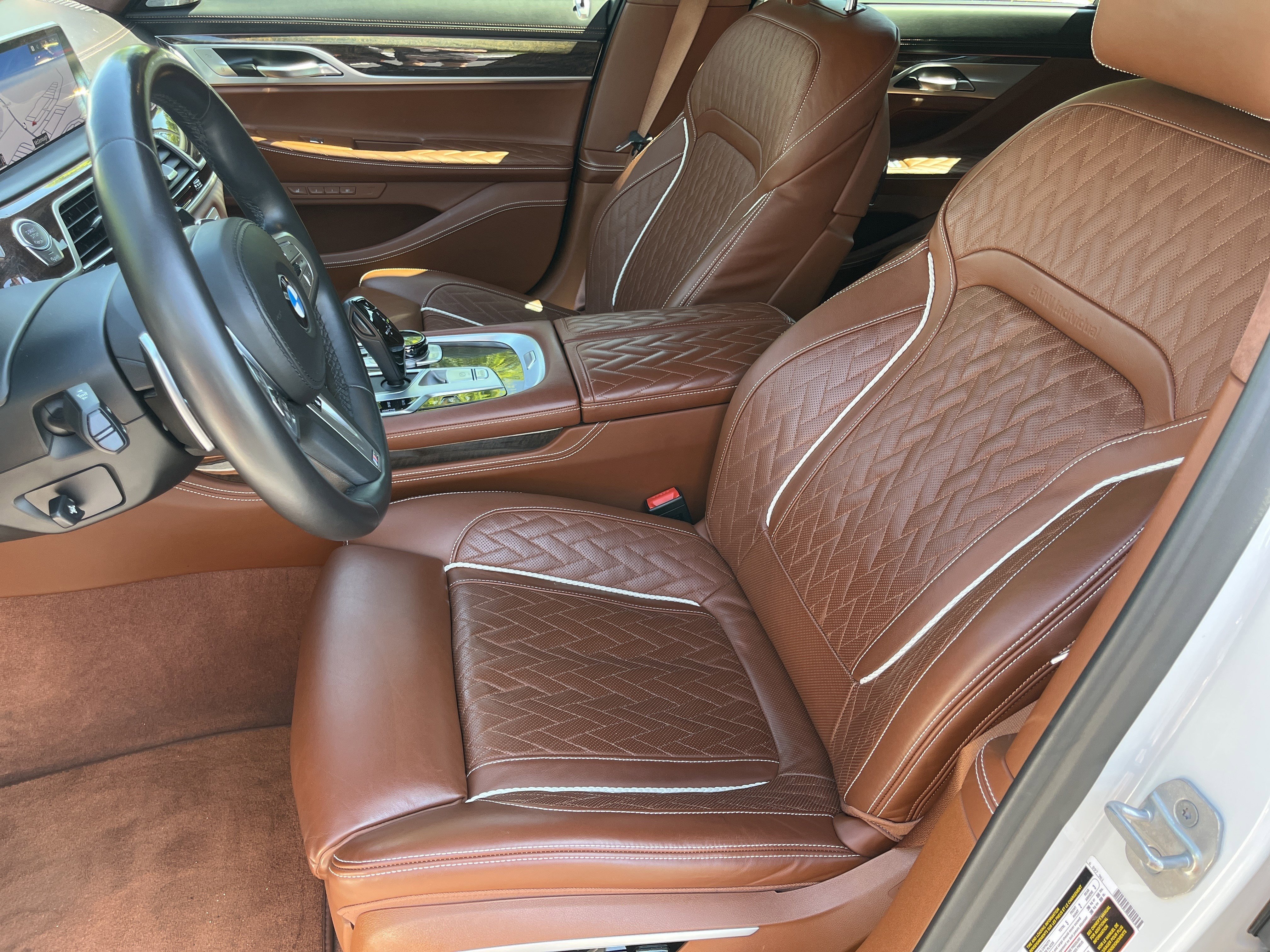 Used 2021 Mineral White Metallic BMW 750i xDrive image 18