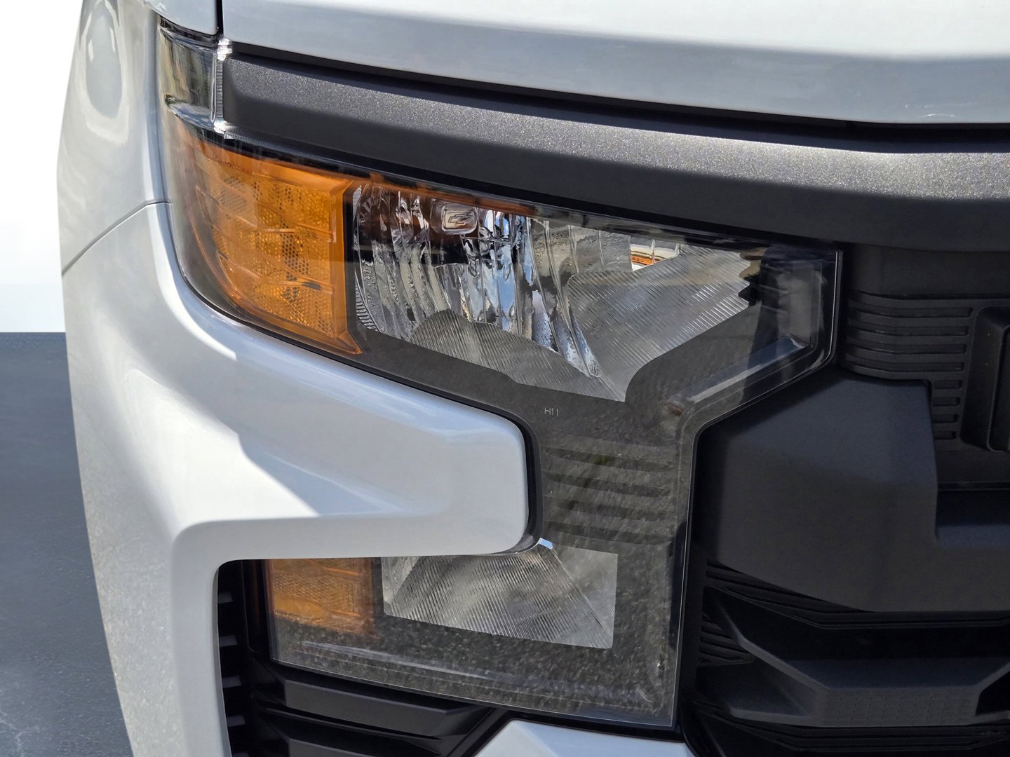 New 2026 Summit White Chevrolet WT image 17