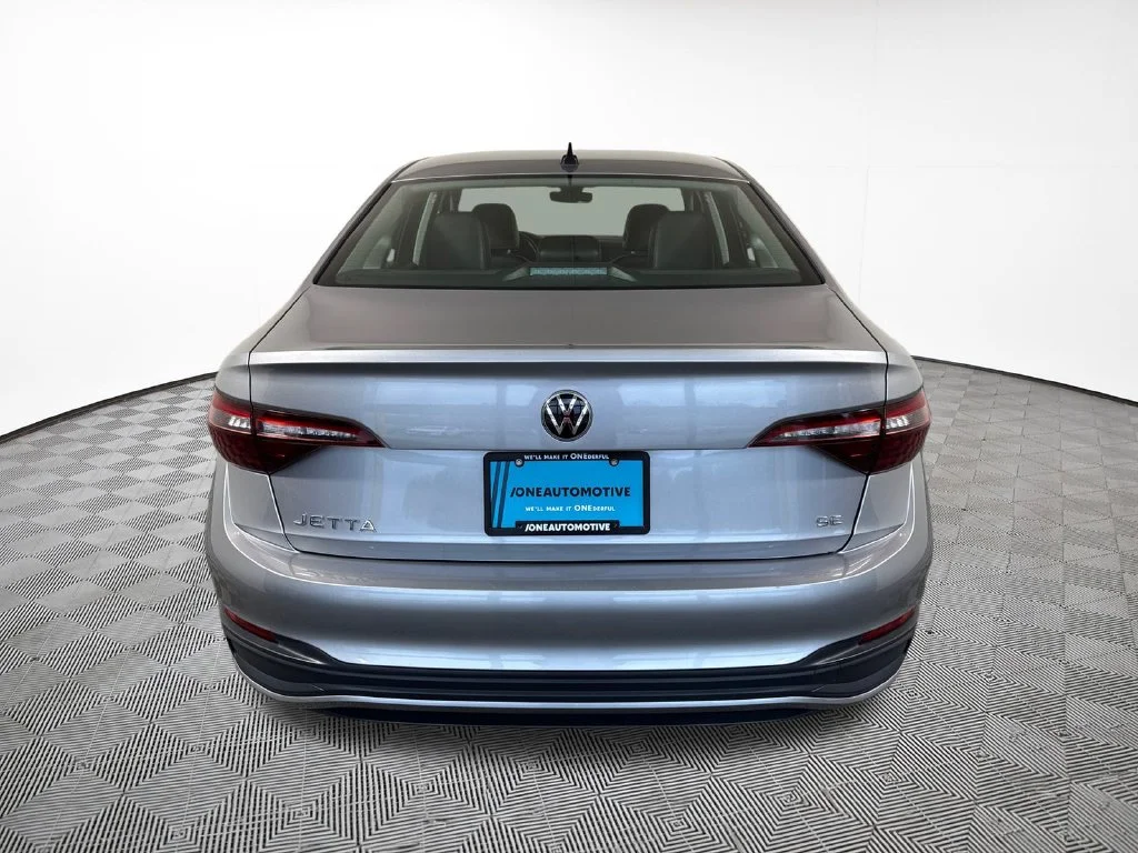 Used 2024 Blue Volkswagen 1.5T SE image 10