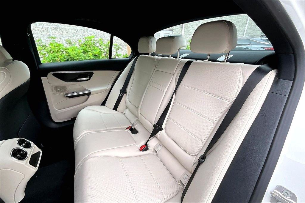 New 2026 Polar White Mercedes-Benz C 300 image 10