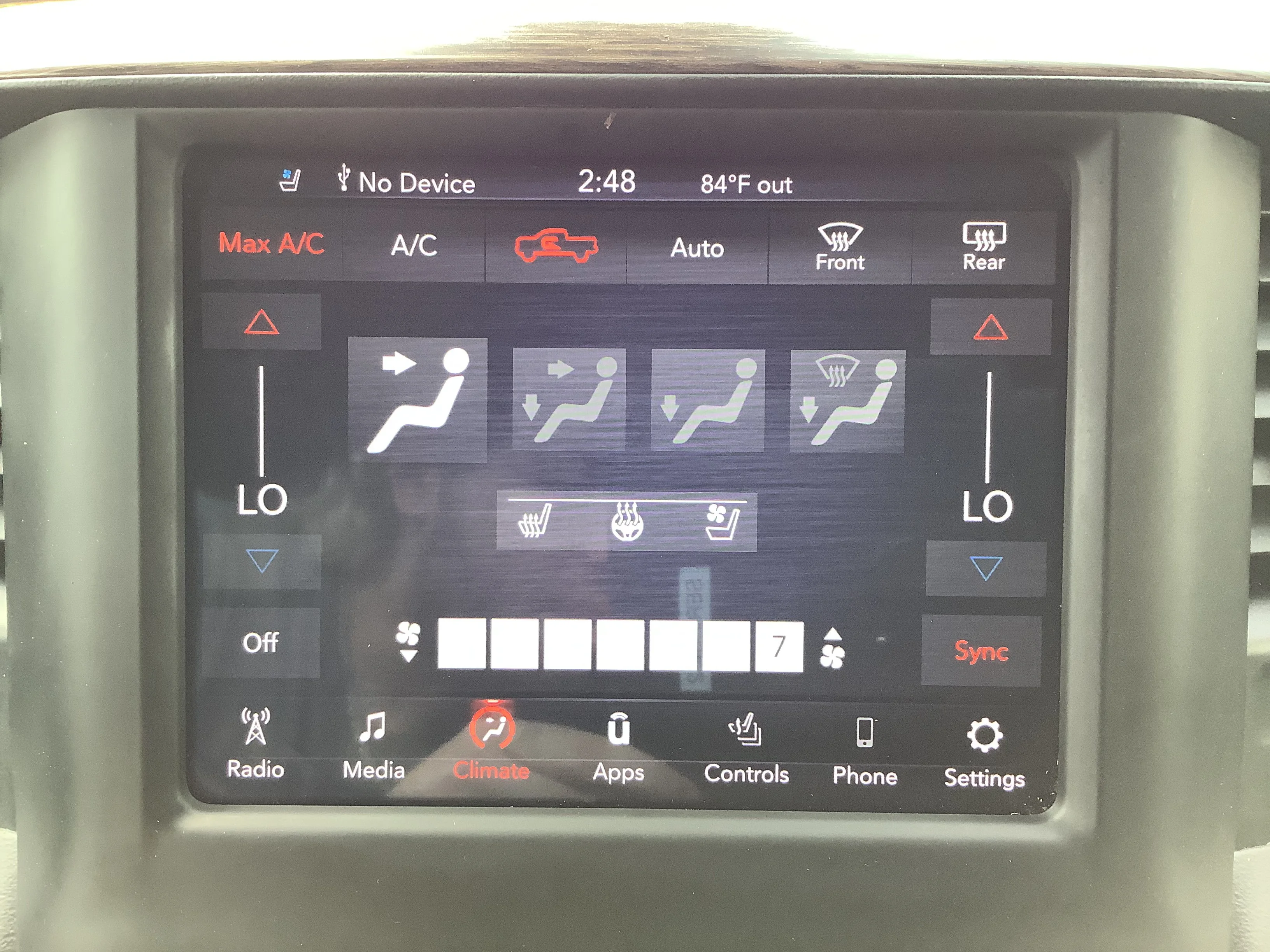 Used 2020 Black Ram Laramie image 17
