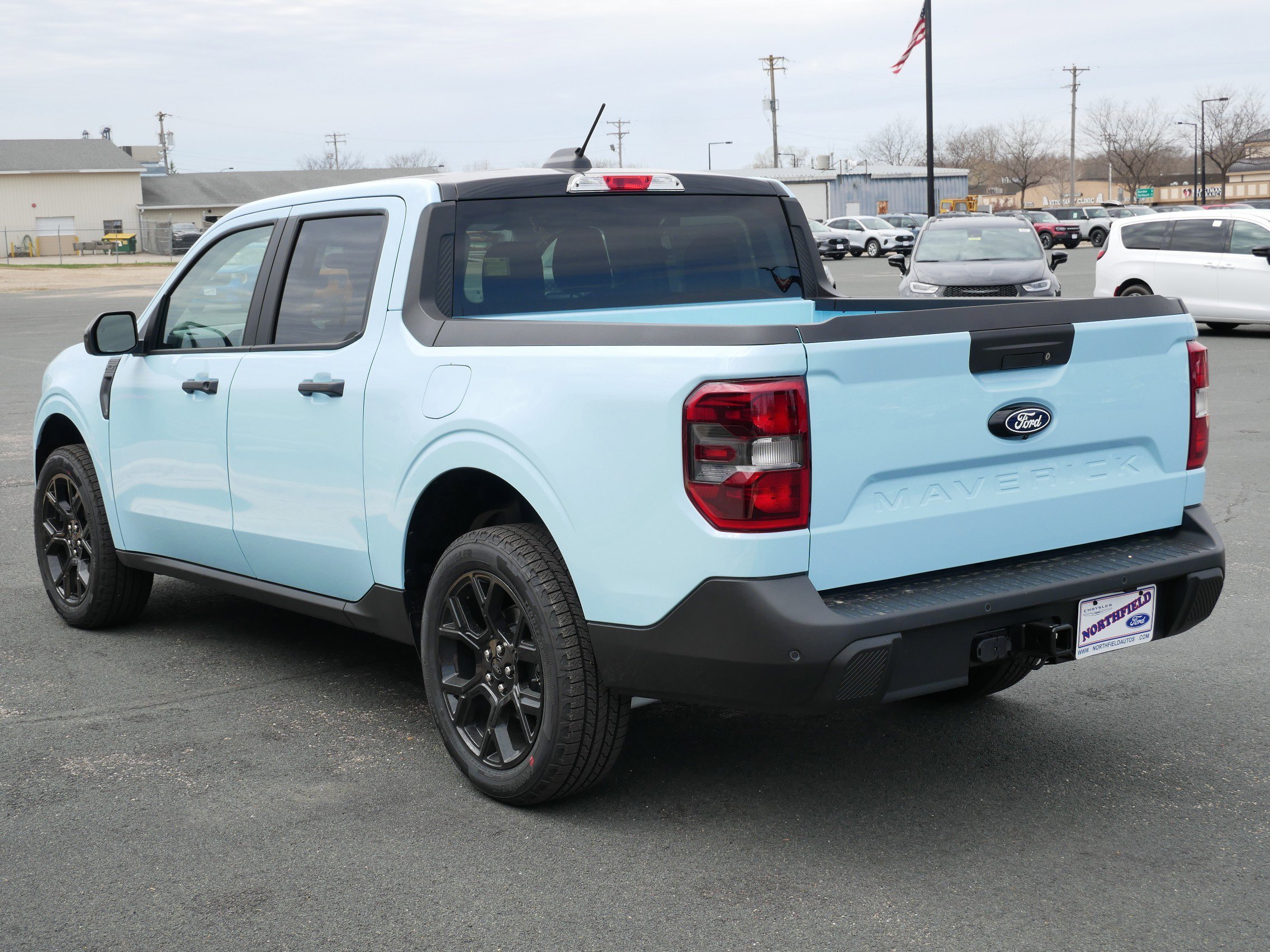 View vehicle photo 6