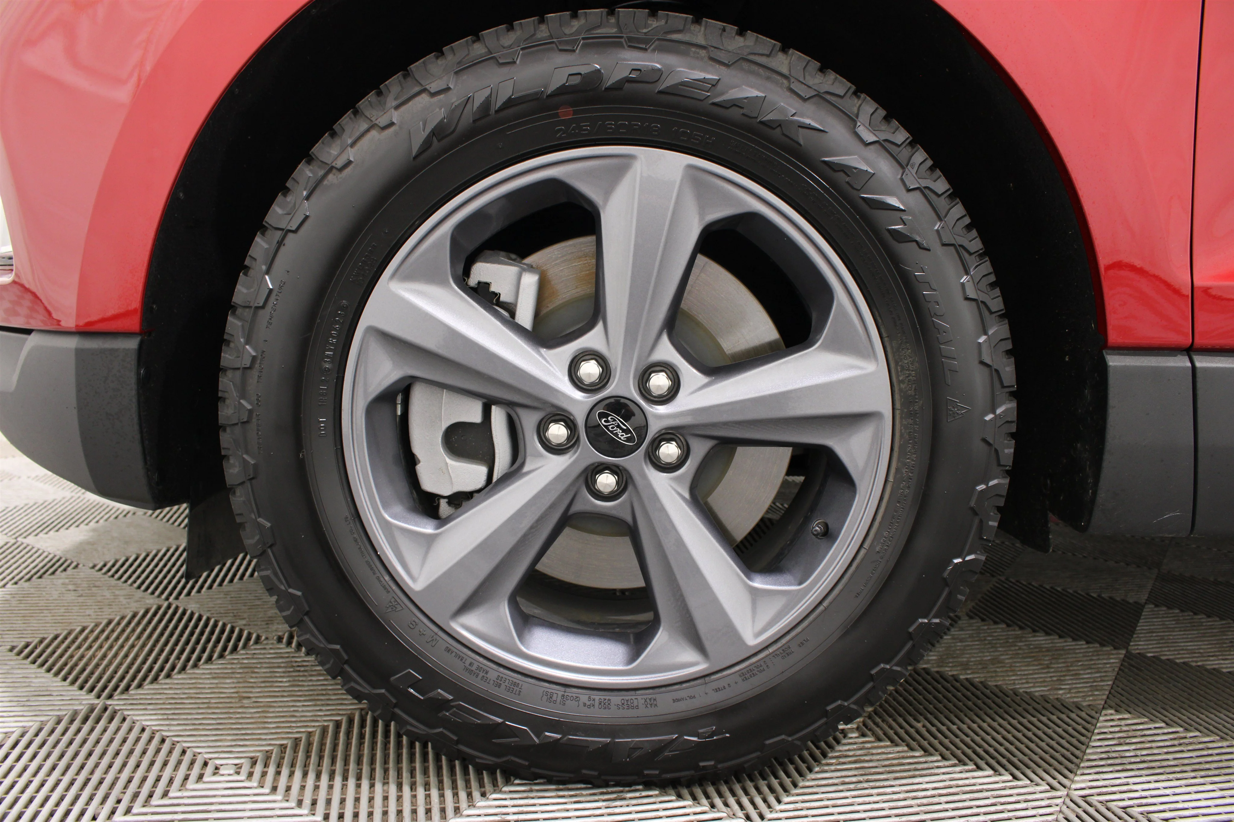 2024 Ford Edge SEL - Photo 37