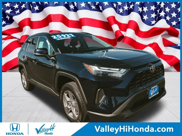 2022 Toyota RAV4 XLE