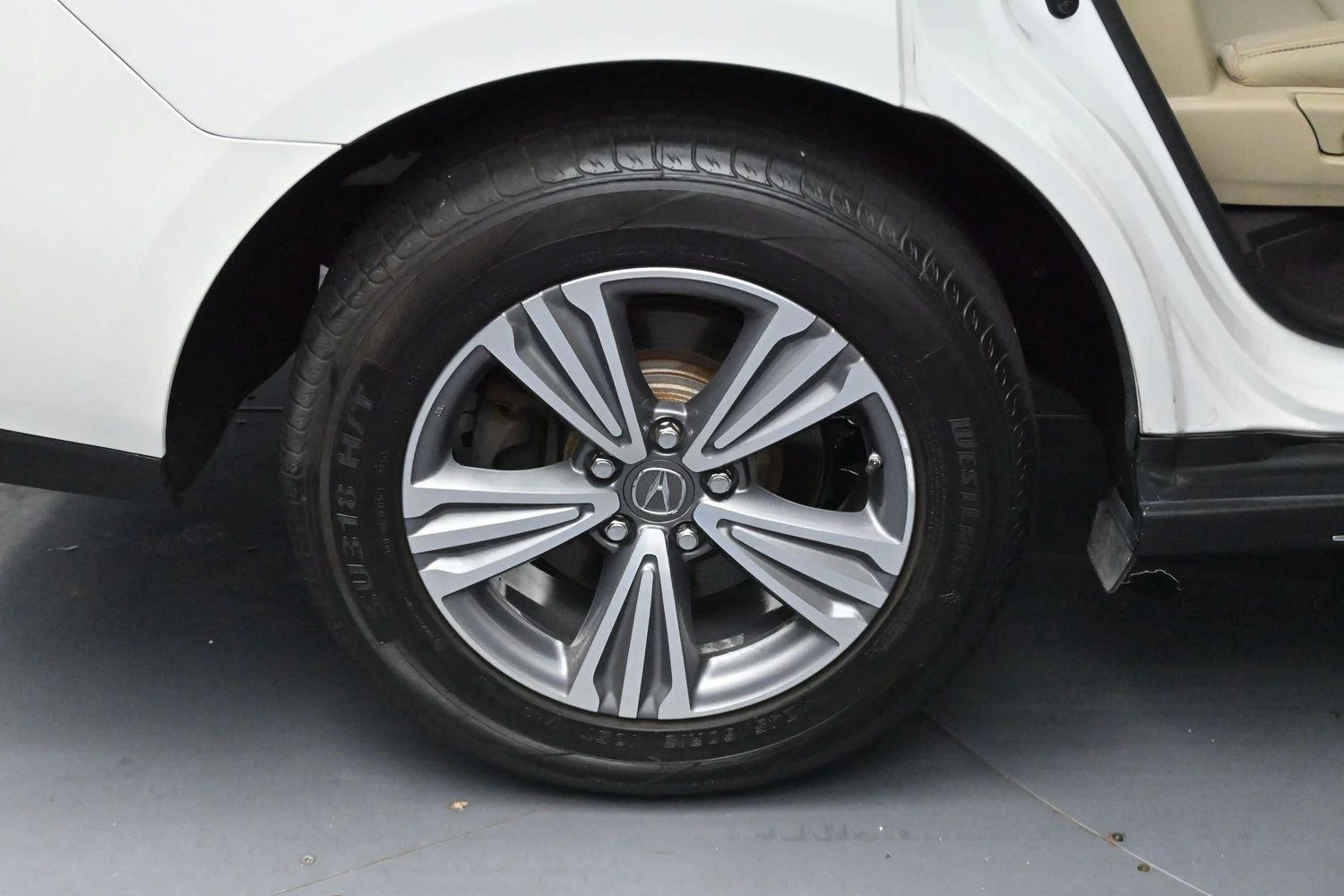 Used 2020 Platinum White Pearl Acura SH-AWD image 35