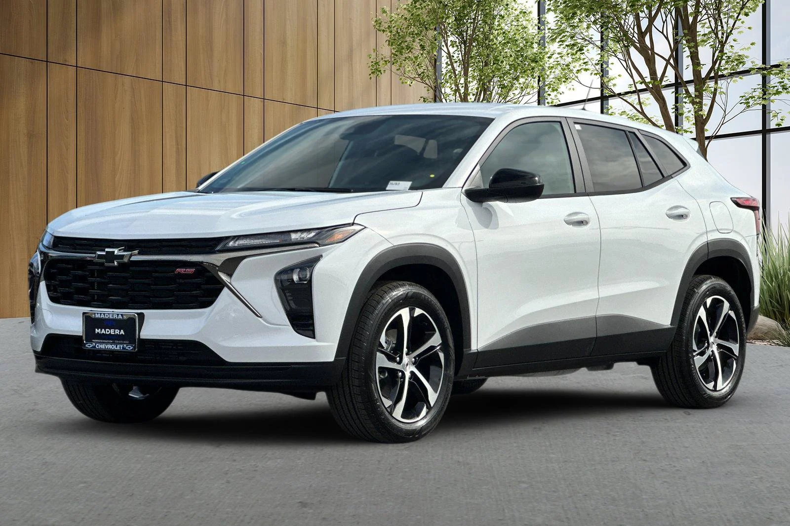 New 2026 Summit White Chevrolet 1RS image 8