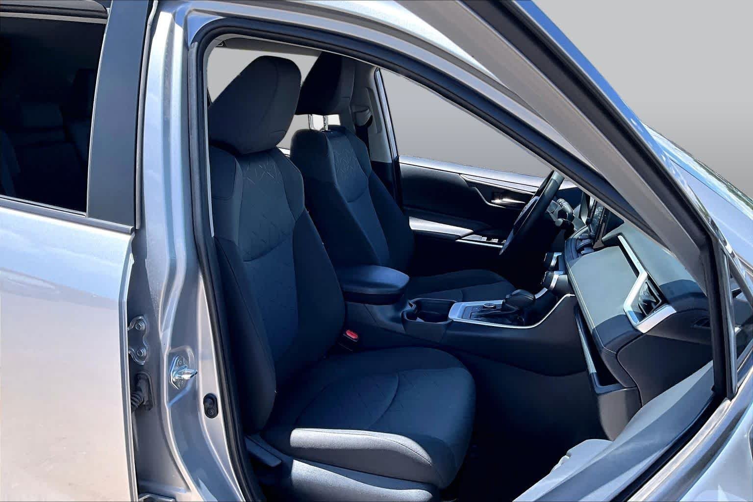 Used 2020 Silver Sky Metallic Toyota Hybrid XLE image 7