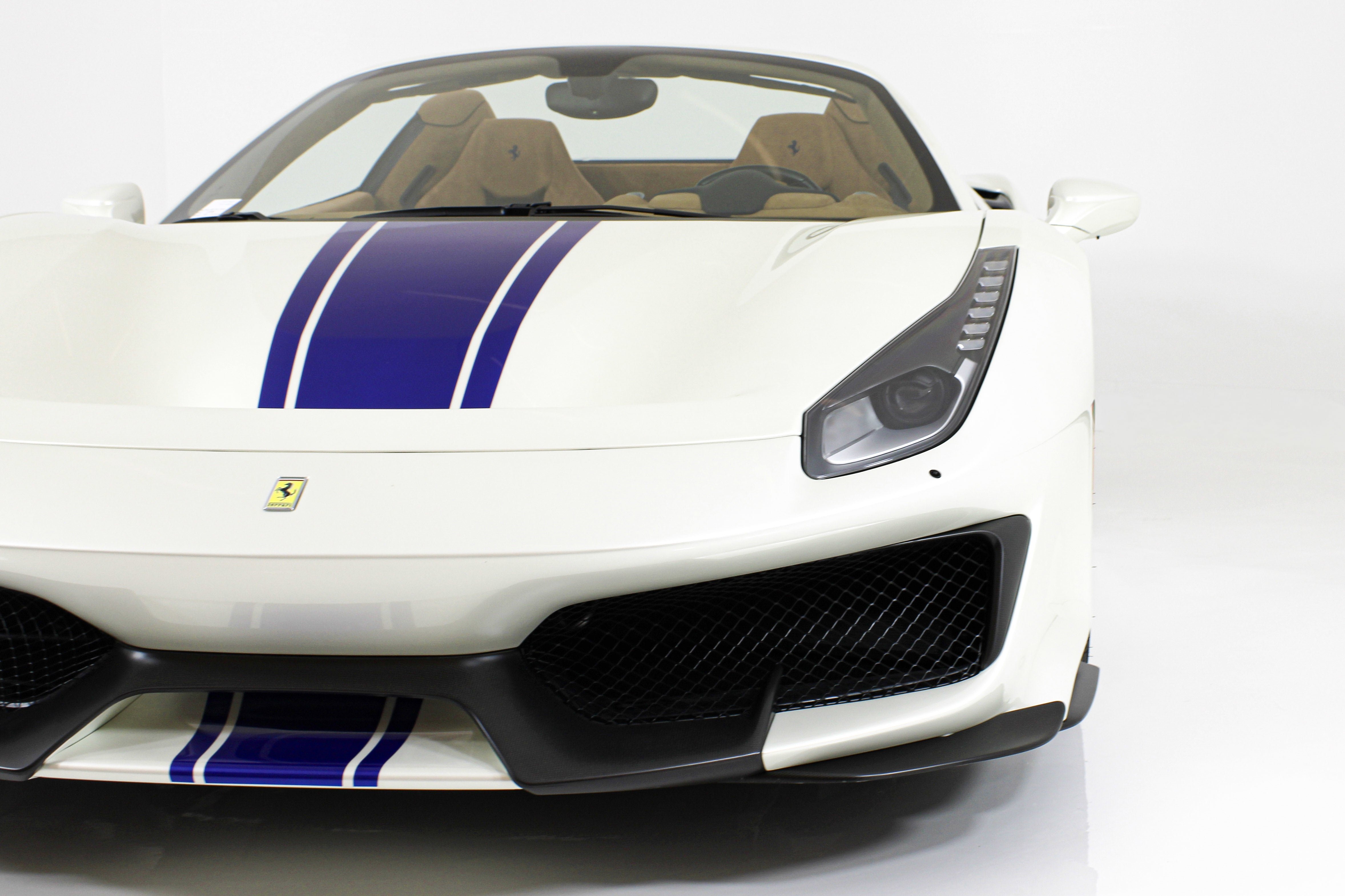 Certified Used 2020 White Ferrari  image 9