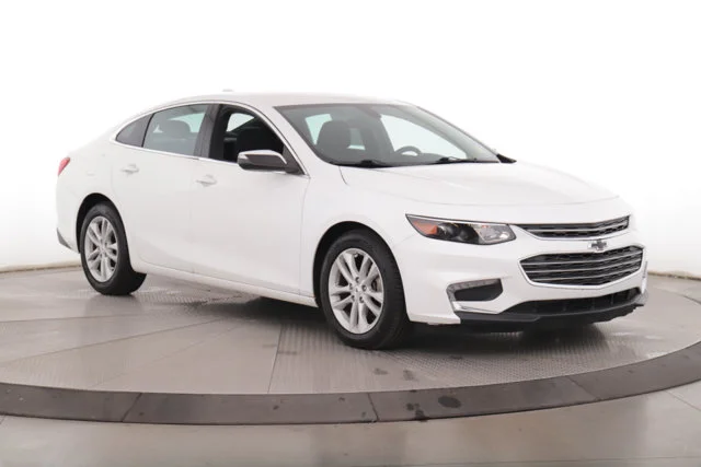 Used 2016 White Chevrolet LT image 3
