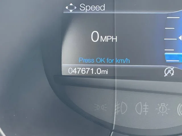 Used 2024 Gray Ford SEL image 19