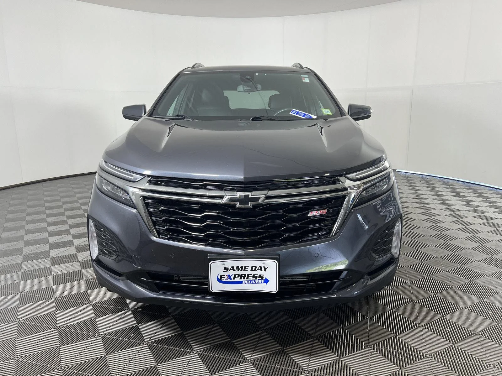 Used 2022 Iron Gray Metallic Chevrolet RS image 28