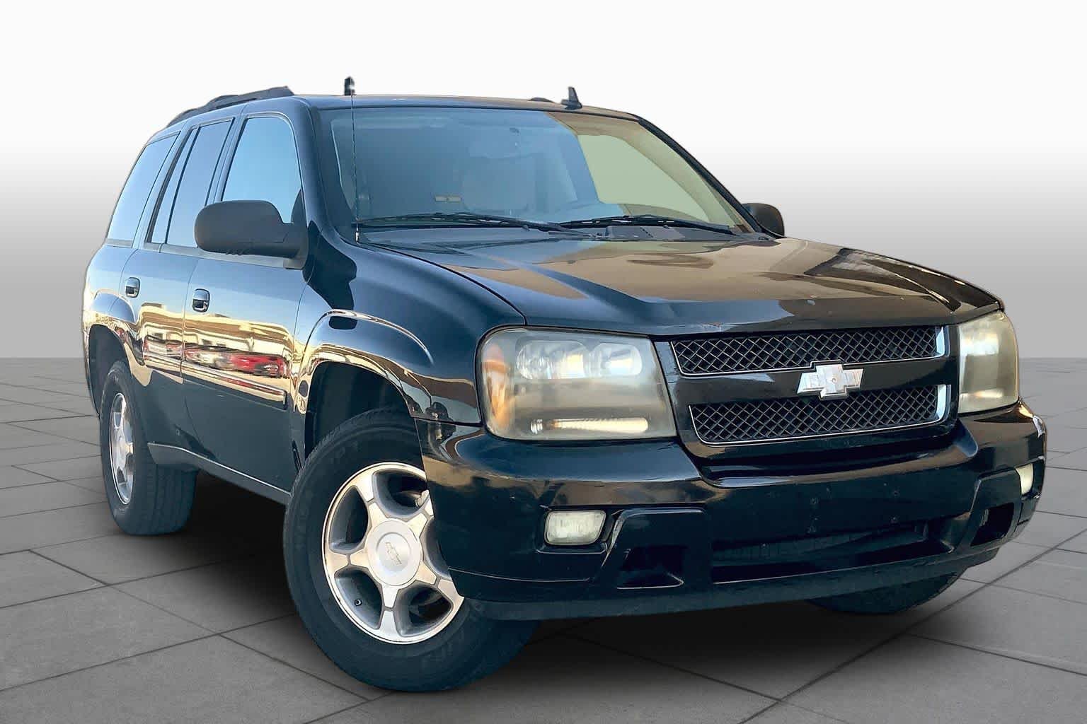 Used 2008 Black Chevrolet LT w/1LT image 2