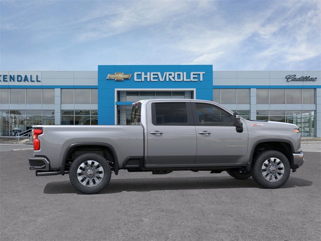 2026 Chevrolet Silverado 3500HD LT photo 4