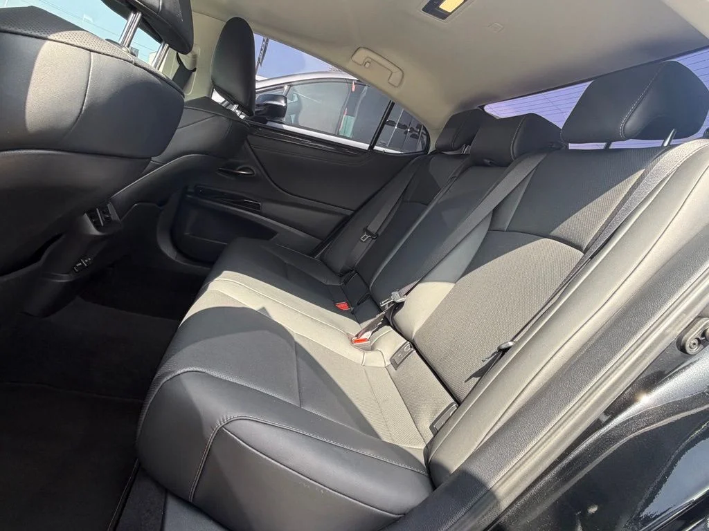 Used 2024 Black Lexus 350 image 7