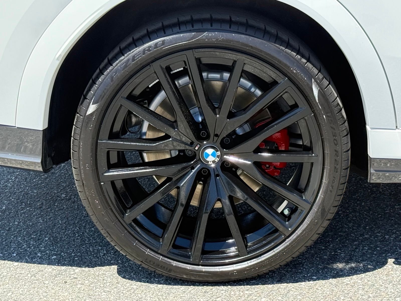 Used 2026 Alpine White BMW M60i image 18