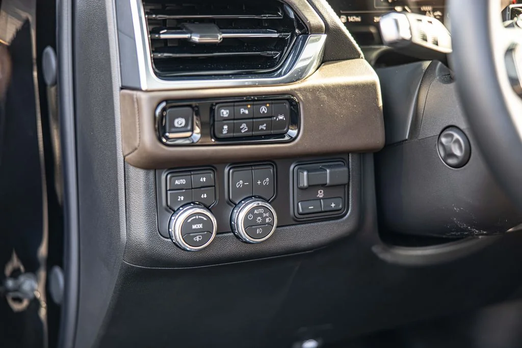 Used 2026 Black GMC Denali Ultimate image 21