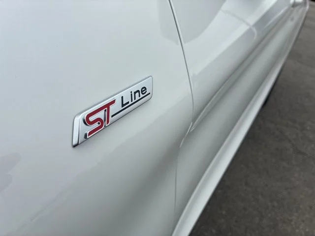 2026 Ford Explorer ST-Line - Photo 9