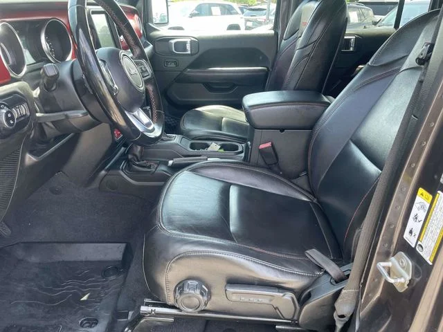 Used 2020 Granite Crystal Clearcoat Metallic Jeep Rubicon image 16