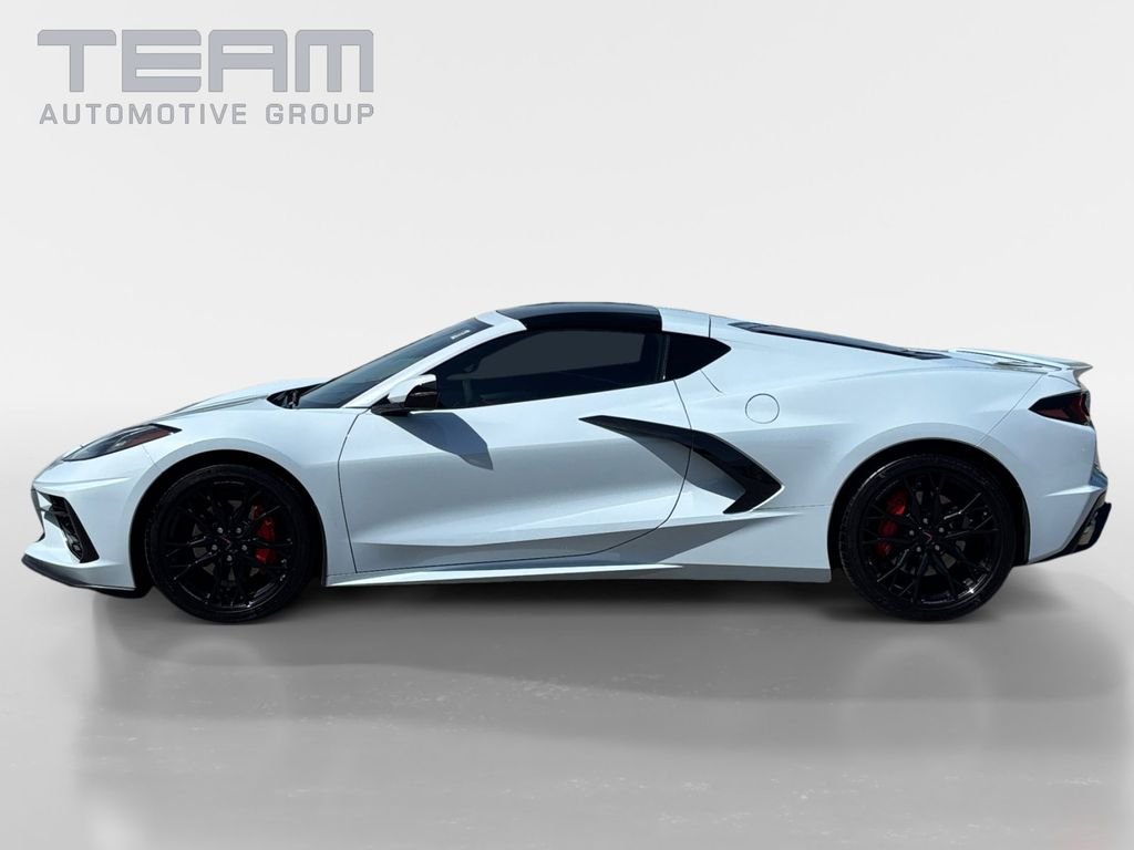 Used 2023 White Chevrolet Stingray image 4