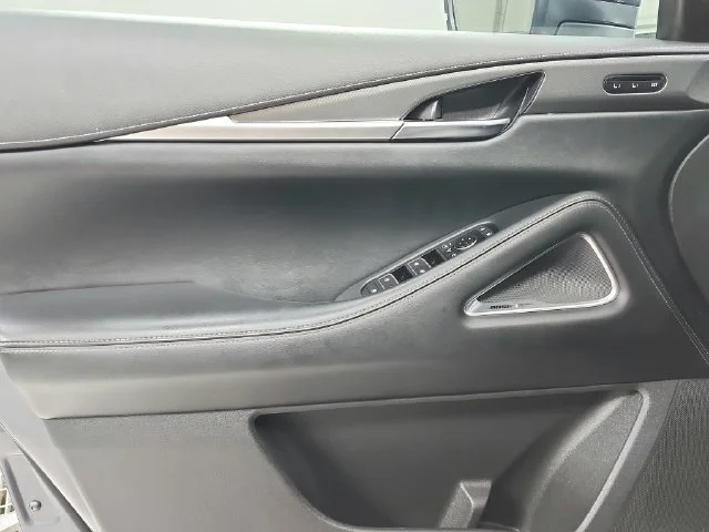 Used 2023 Gray INFINITI LUXE image 37