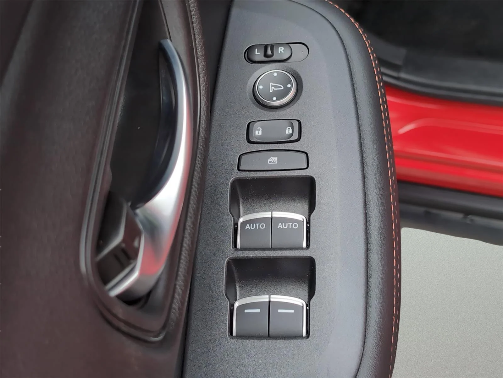 Used 2025 Milano Red Honda Sport image 15