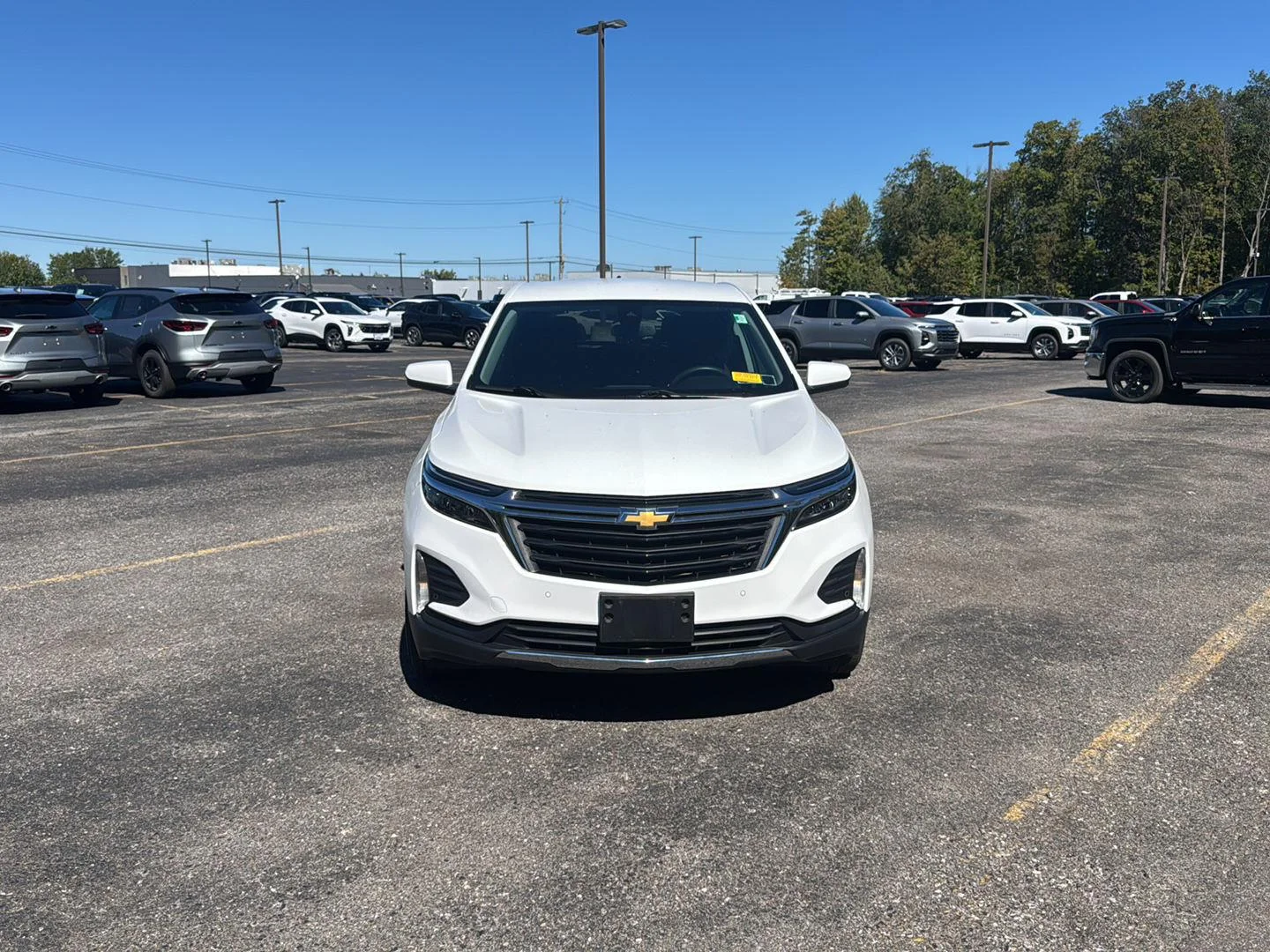 Used 2024 Summit White Chevrolet LT image 9