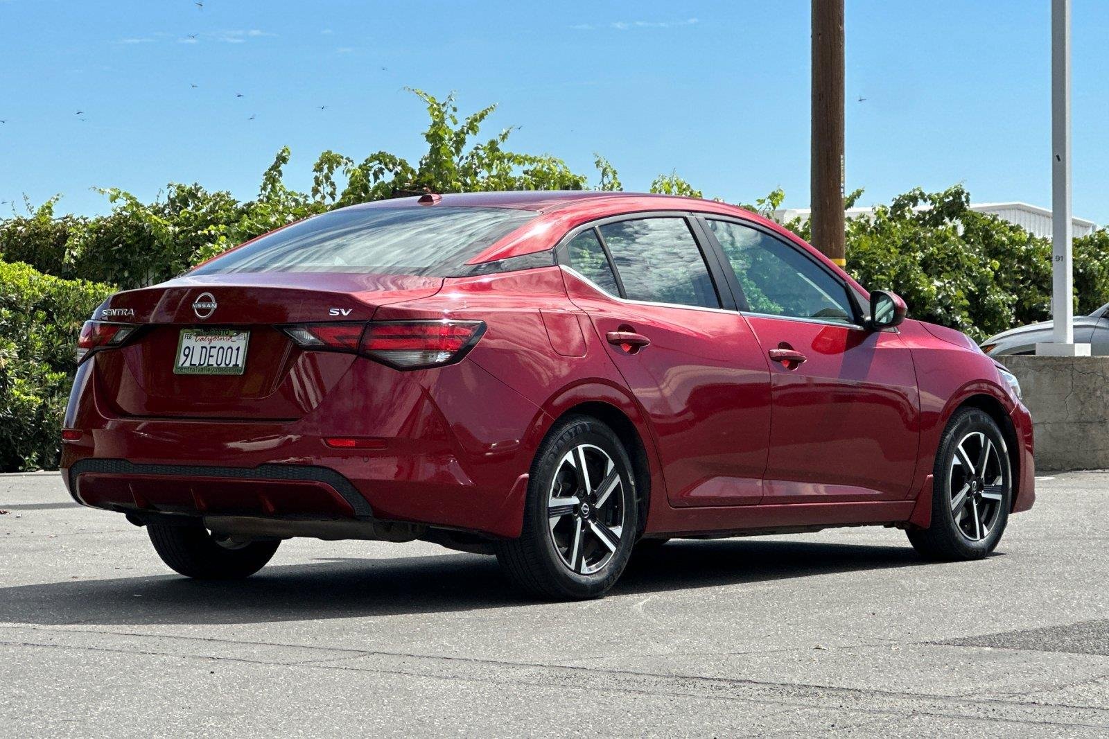 Used 2024 Scarlet Ember Tintcoat Nissan SV image 4
