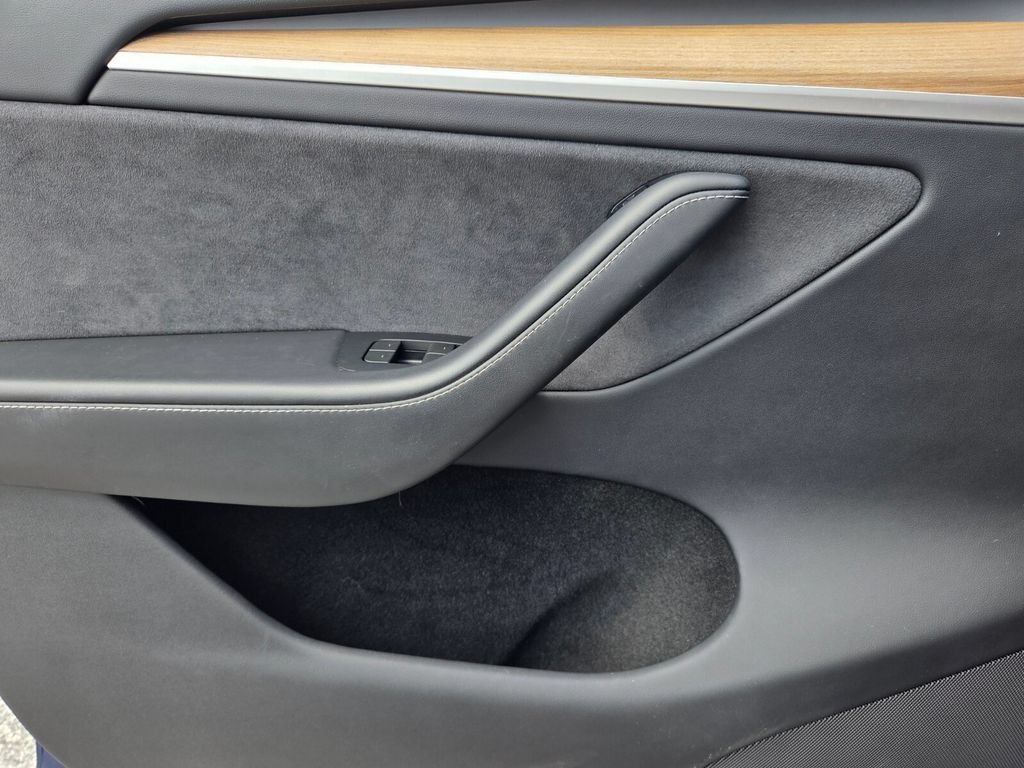 2024 Tesla Model Y Performance - Photo 23