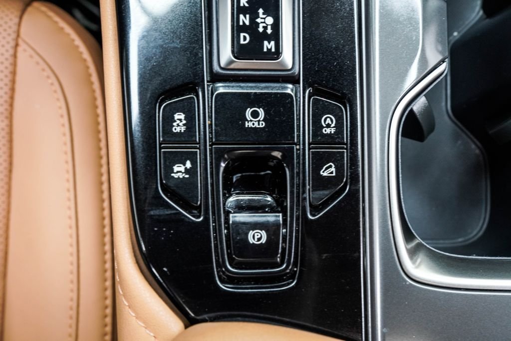 Used 2023 Silver Lexus 350 Base image 25