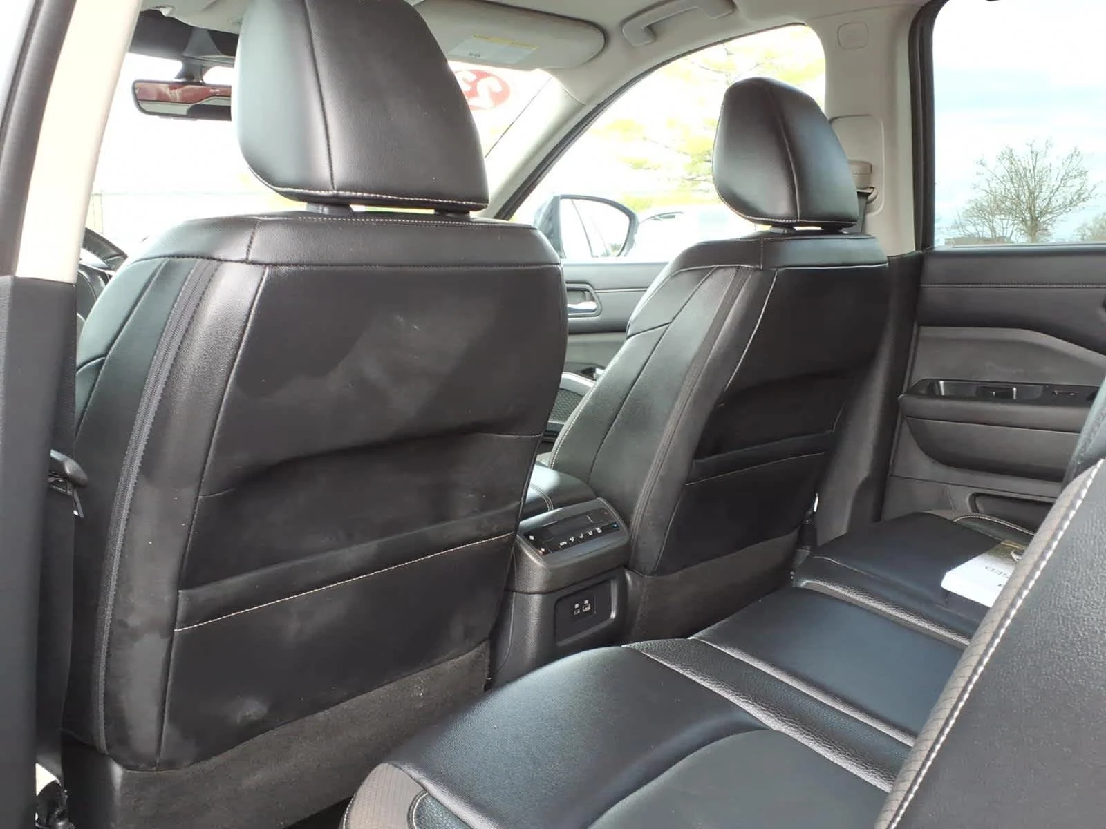 Certified Used 2023 Solid Gray/Super Black Nissan SL image 25