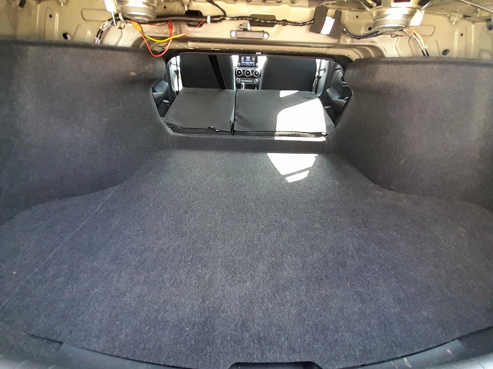 Used 2025 Super Black Nissan SR image 44