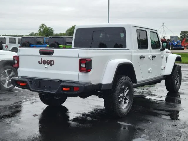 New 2027 Bright White Clear-Coat Paint Jeep Mojave image 3