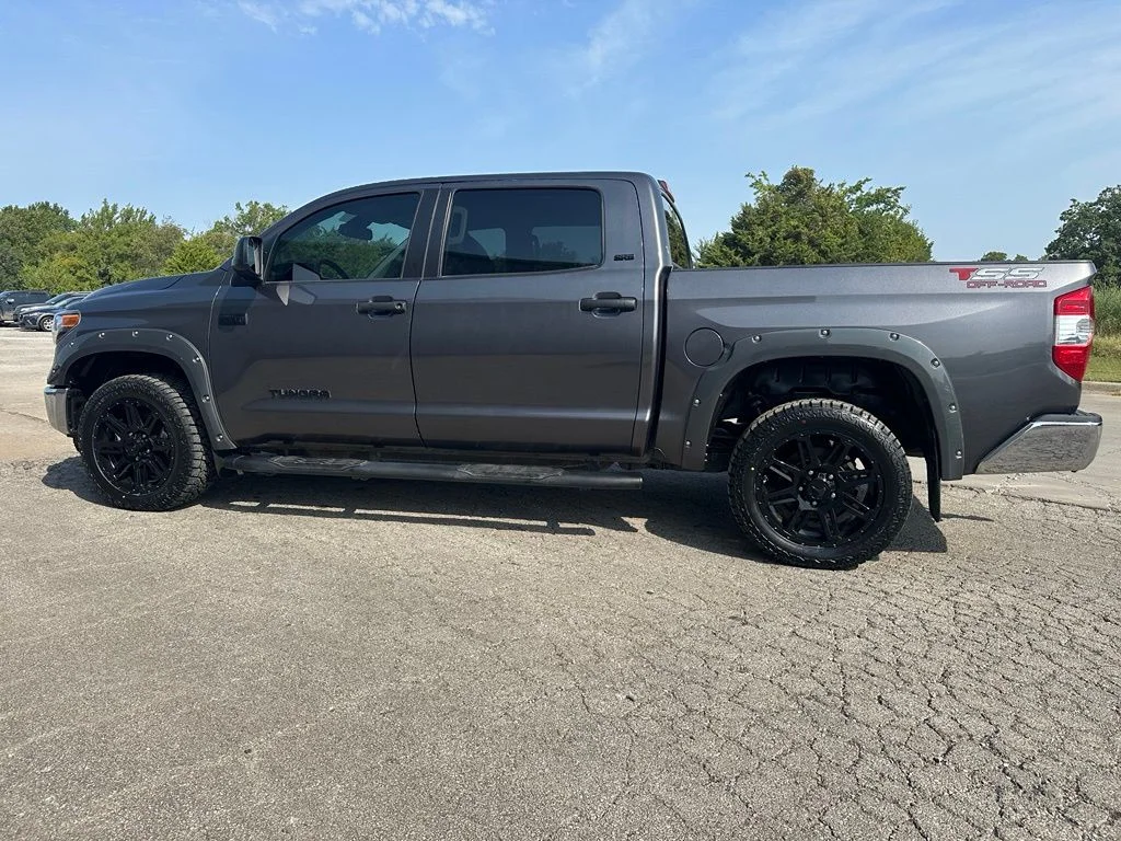 Used 2020 Gray Toyota SR5 image 8