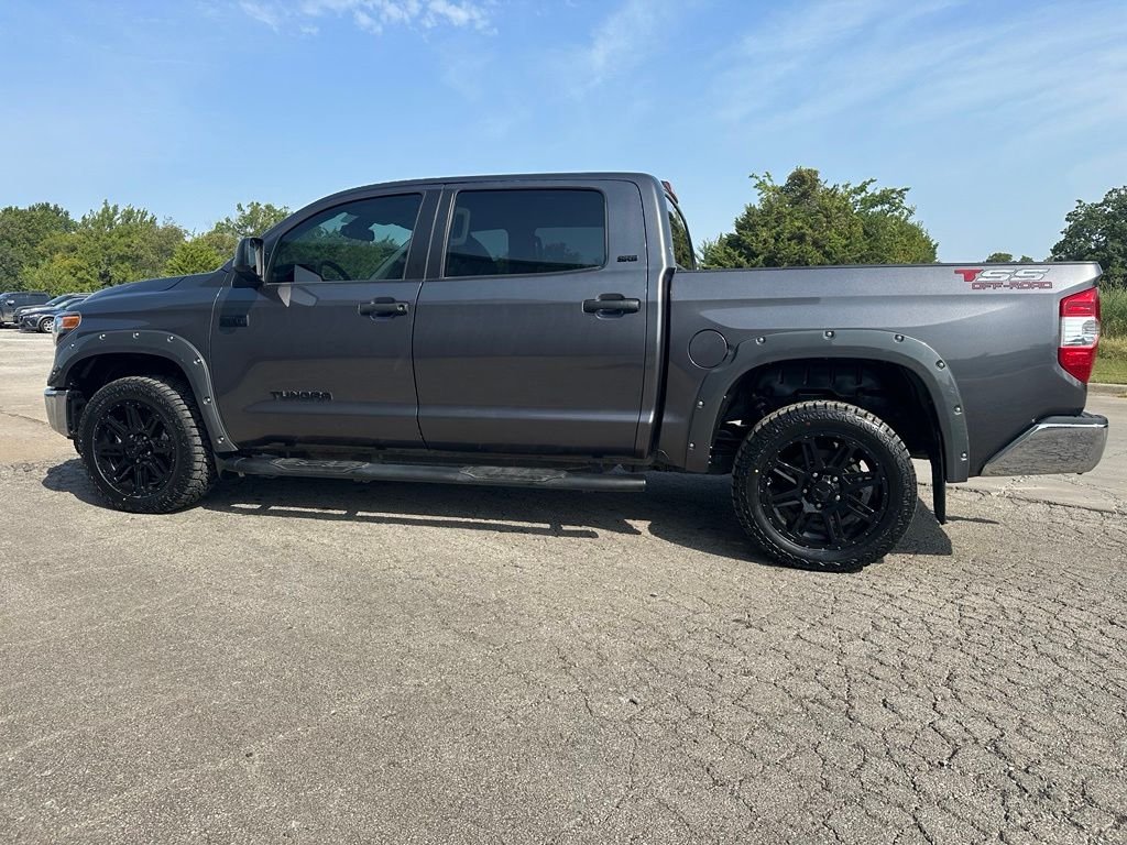 Used 2020 Gray Toyota SR5 image 8