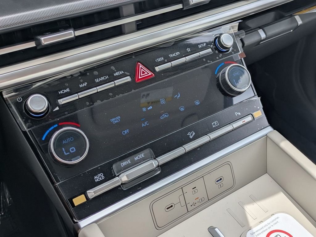New 2026 Silver Hyundai SE image 22