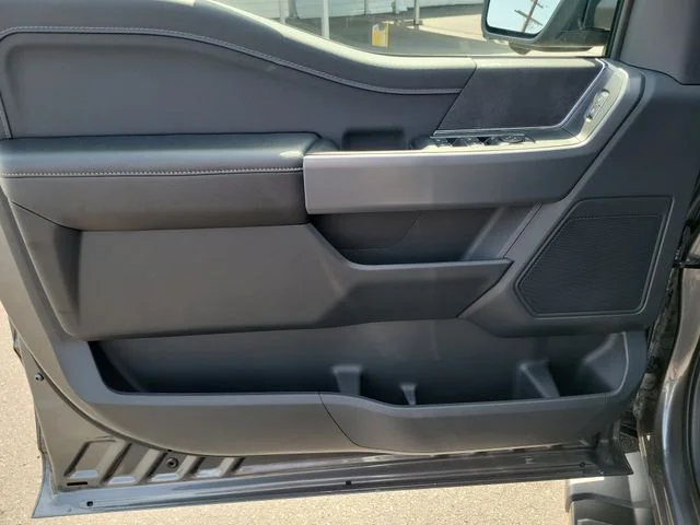 New 2026 Carbonized Gray Metallic Ford XLT image 21
