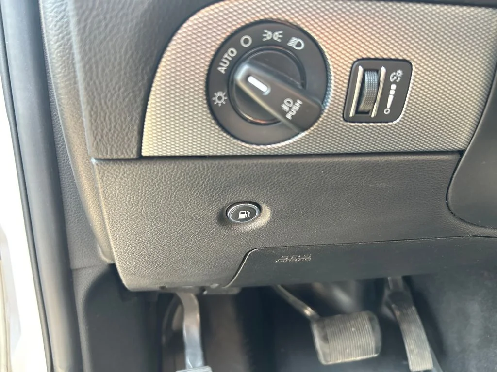Certified Used 2019 White Dodge R/T image 21