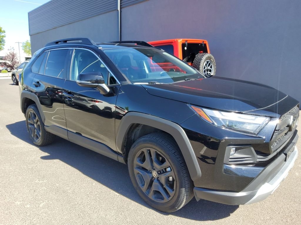 Used 2024  Toyota Adventure image 28