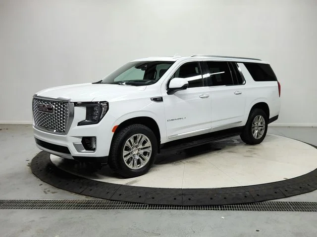 Used 2024 White GMC Denali image 4