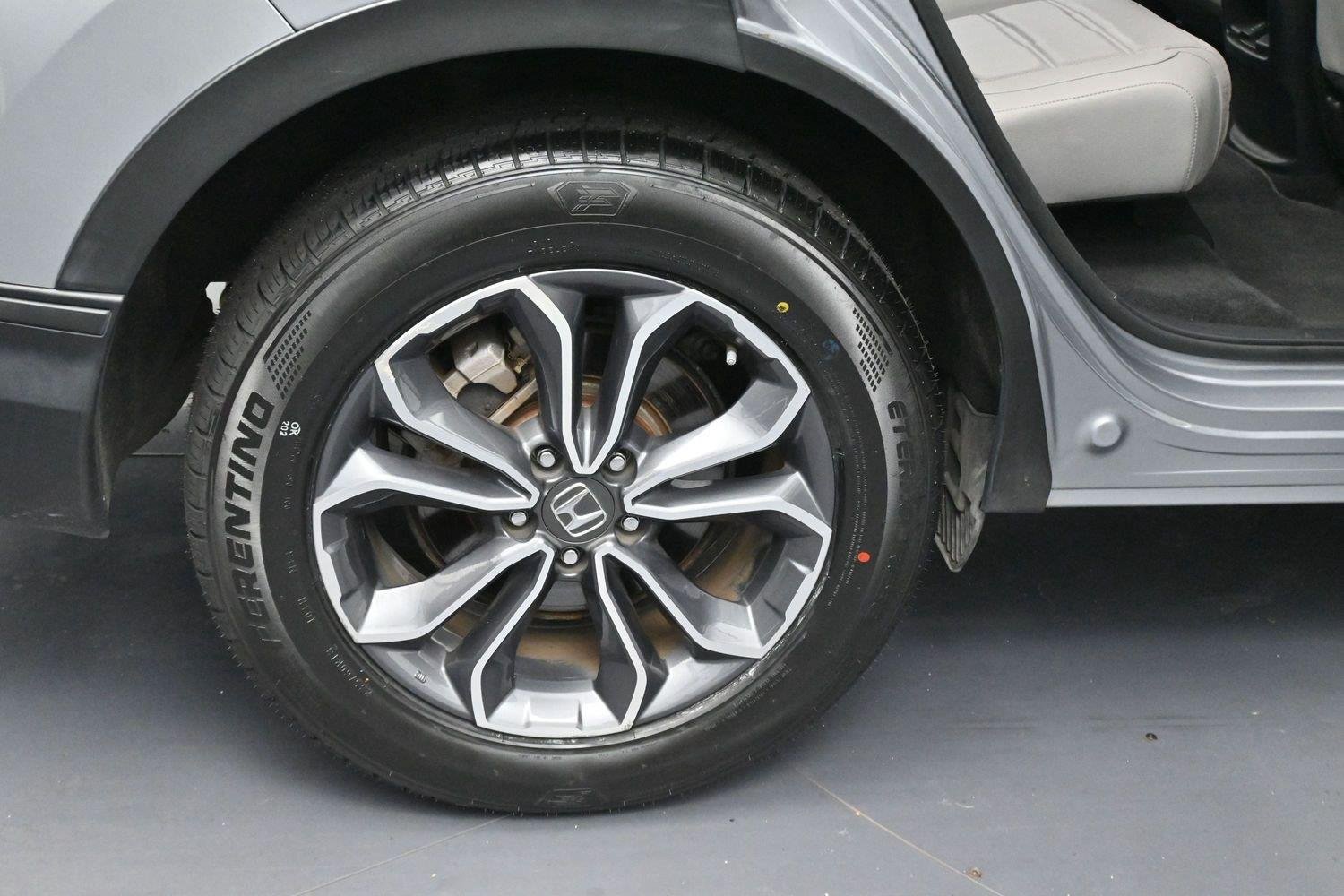 Used 2022 Lunar Silver Metallic Honda EX-L image 36