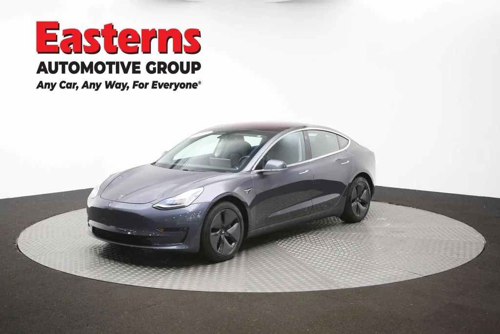 Used 2018 Gray Tesla Long Range image 52