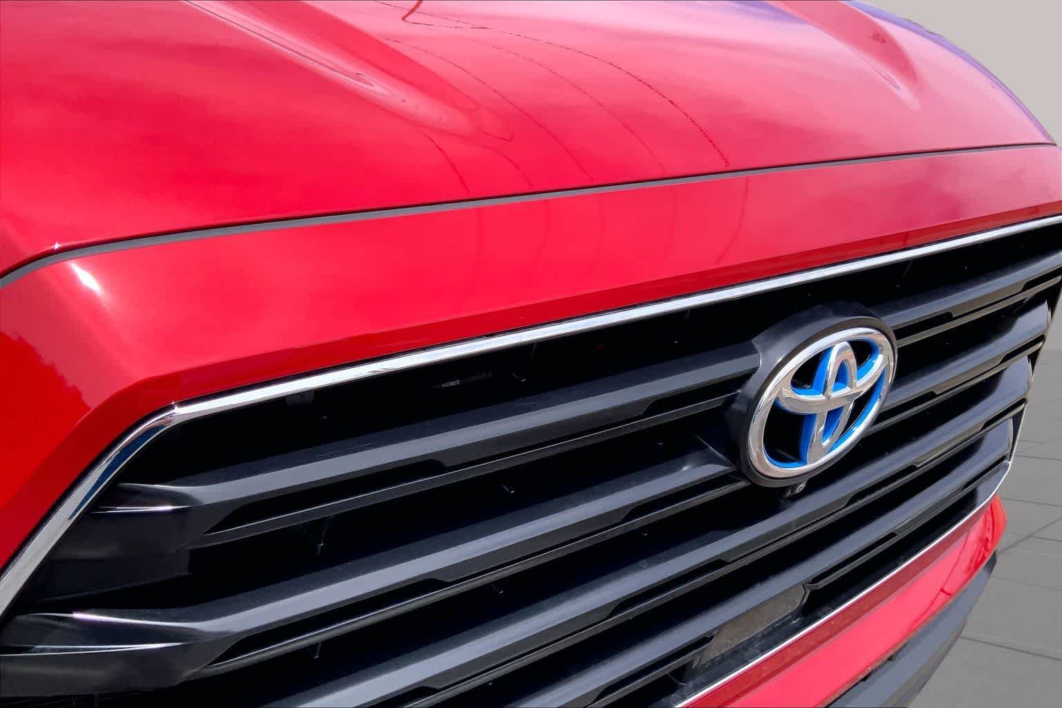 Used 2024 Supersonic Red Toyota SR5 image 27